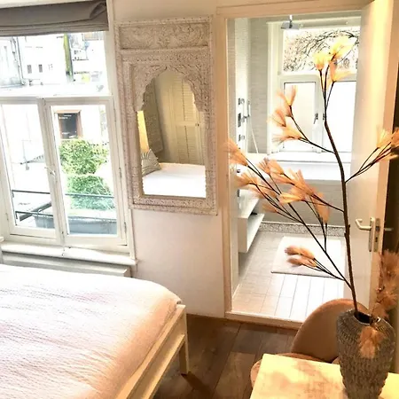 Stunning Location, Central B&b,room